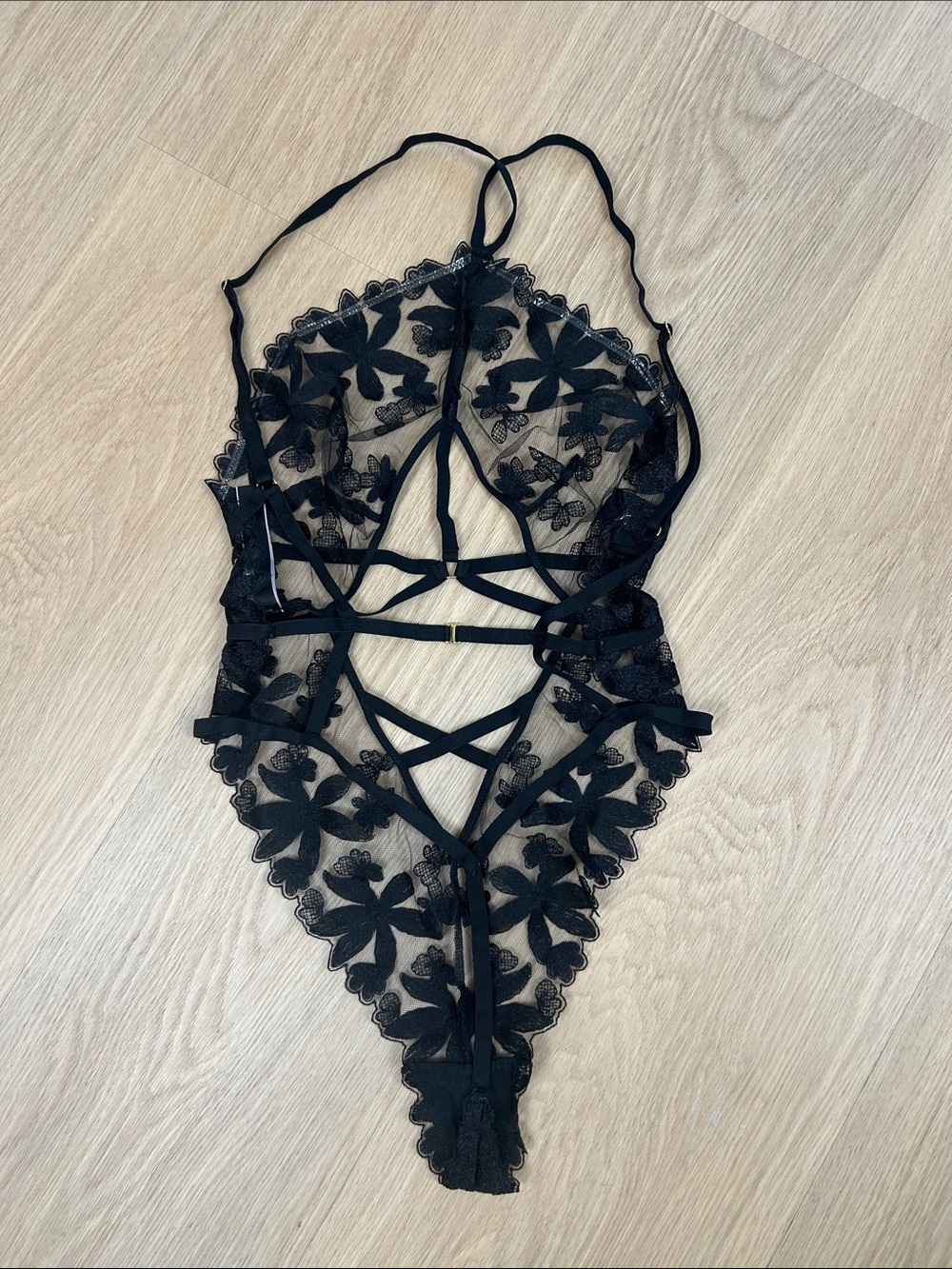 Victoria’s Secret Floral Lace Strappy Bodysuit M - Picture 6 of 8